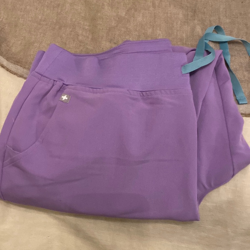 Figs joggers